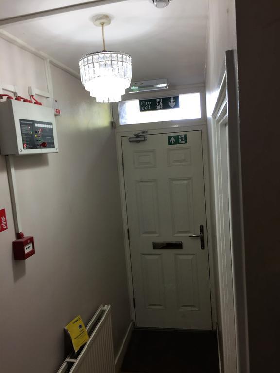 Vallance Road House Hotel London Room photo